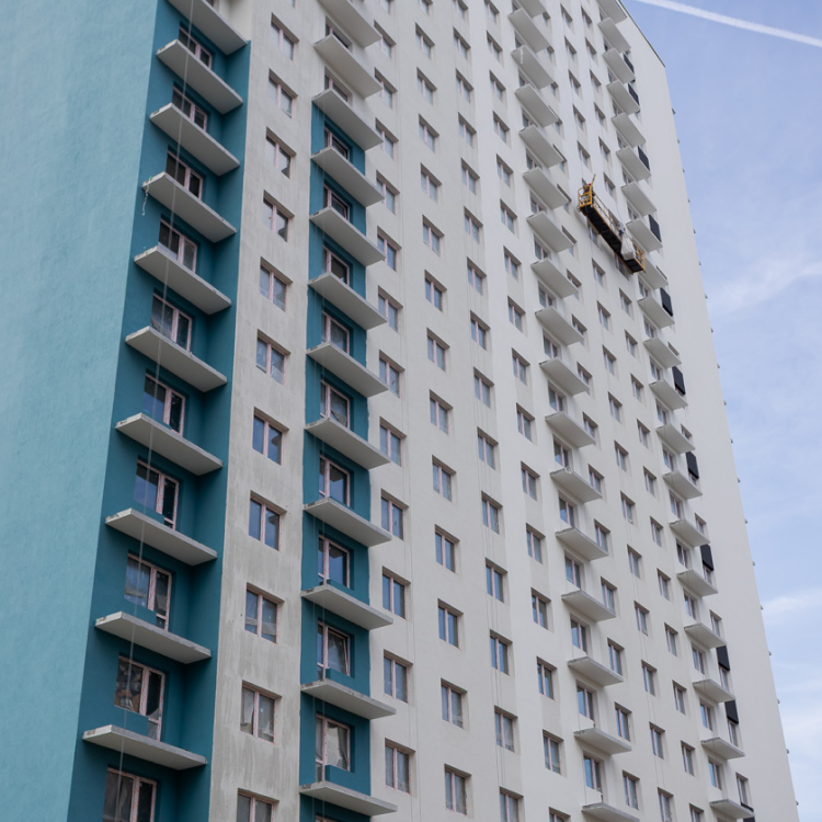 Завершается отделка фасадов и ведутся внутренние работы в доме №5 ЖК «Малахит»