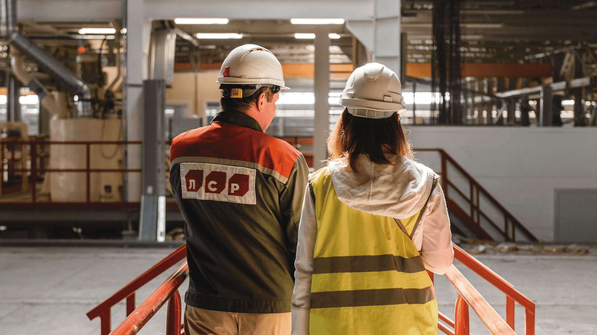 Сотрудники компании получили награды губернатора Свердловской области Евгения Куйвашева